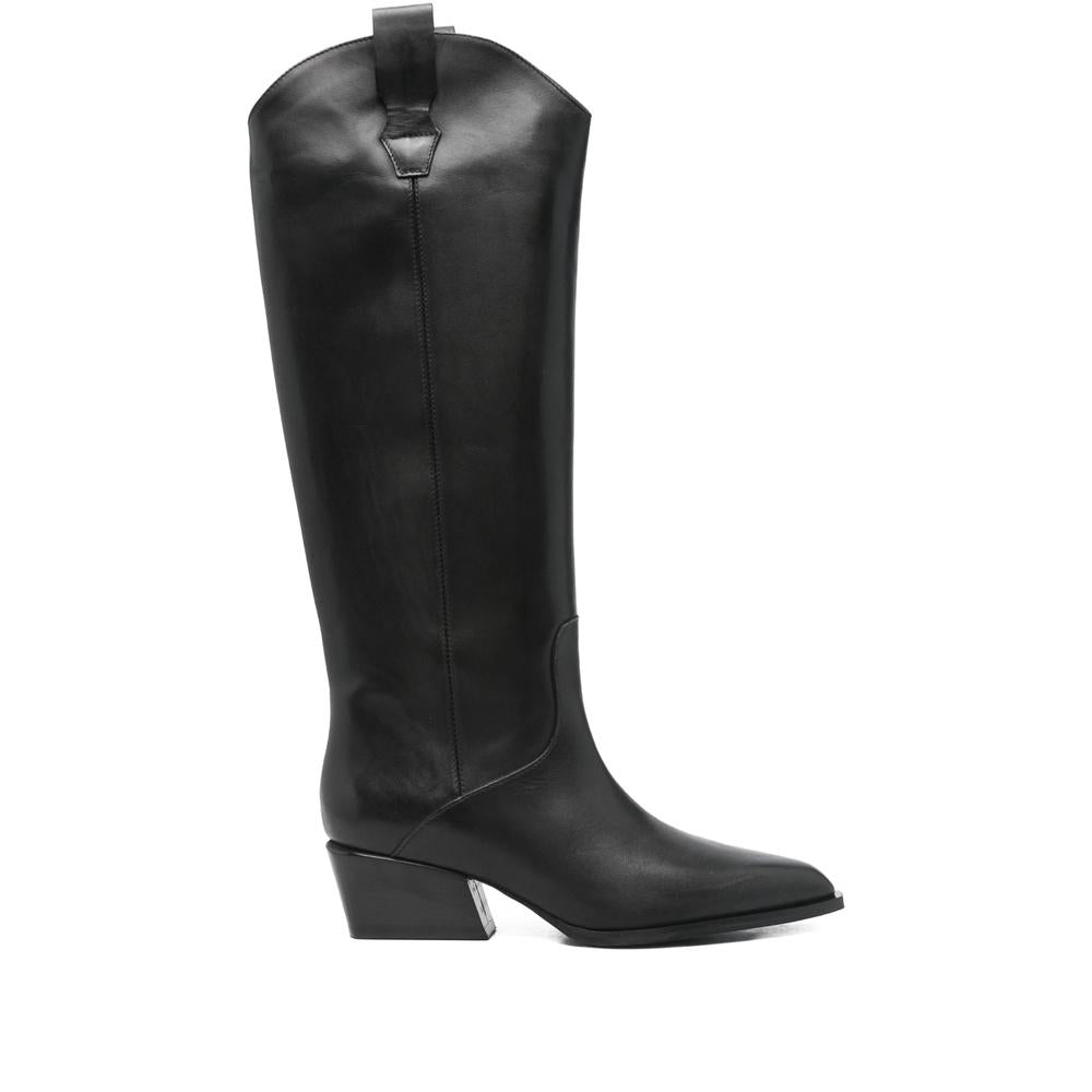 Poeve Shoes