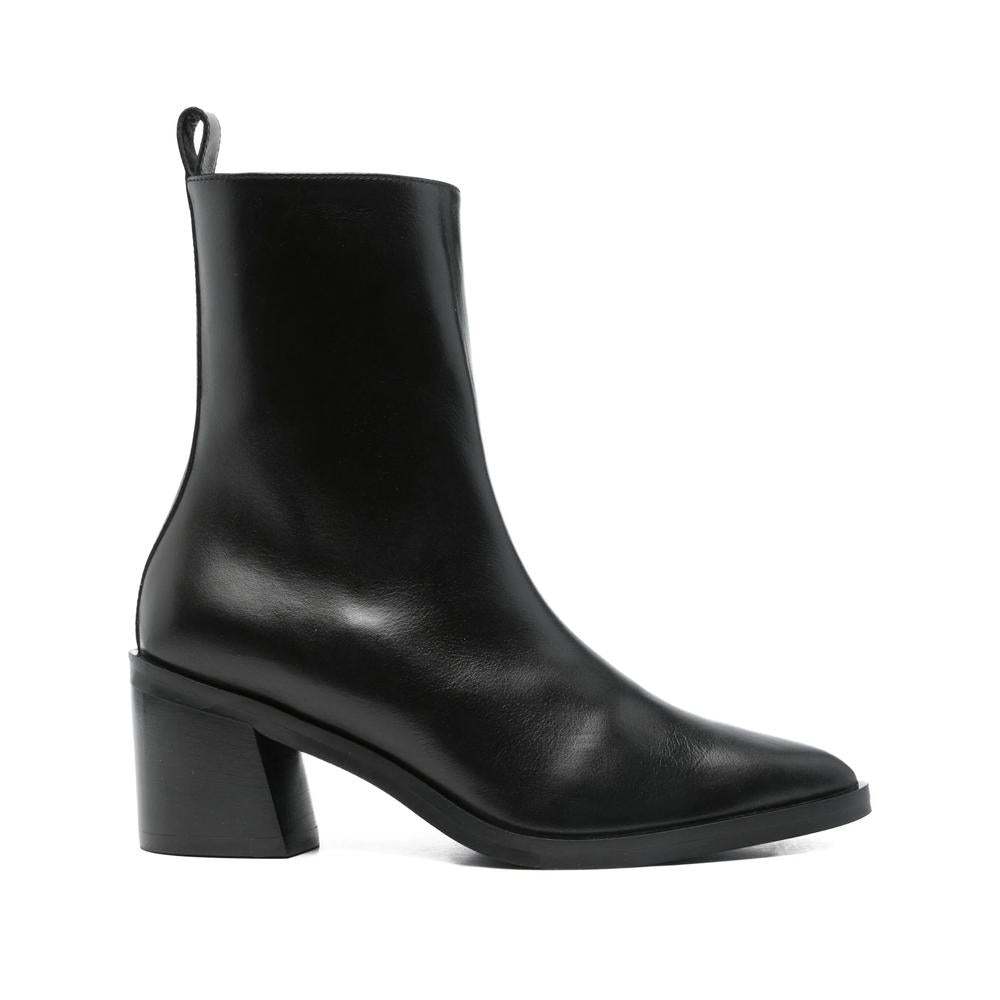 Poeve Shoes